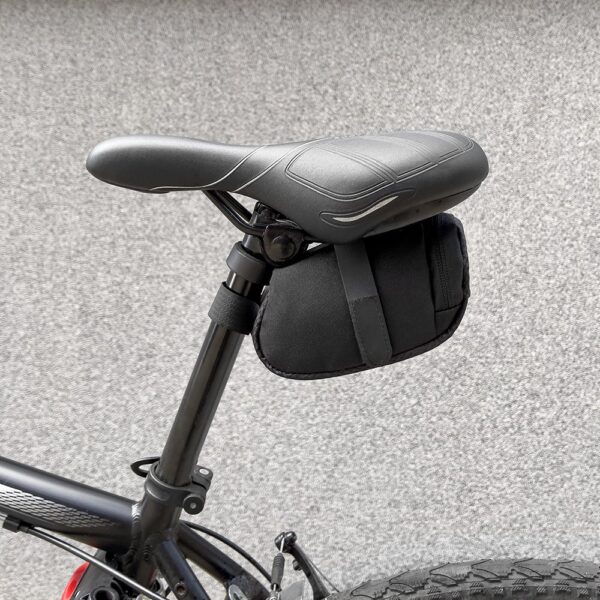 Mała torba rowerowa pod siodełko 0.6 l czarny 3 1016458 4 mala torba rowerowa pod siodelko 06 l c wozinsky hurtownia sklep