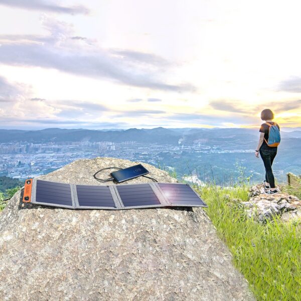 Ładowarka solarna do telefonu turystyczna z USB 14W rozkładana szara 7 1016581 8 ladowarka solarna do telefonu turystyczn choetech hurtownia sklep