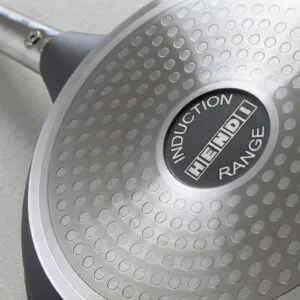 Patelnia indukcyjna Profi Line z odlewu aluminium powlekana tytanem śr. 240 mm - Hendi 629154 7 Patelnia indukcyjna Profi Line z odlewu aluminium powlekana tytanem śr. 240 mm - Hendi 629154 - obrazek 3